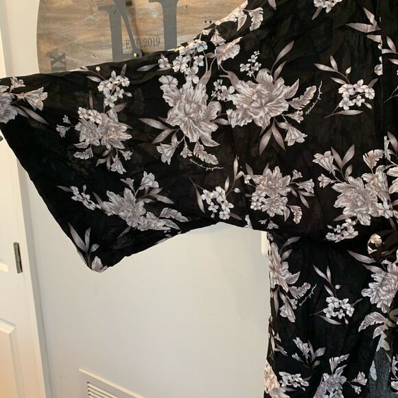 Spiritual Gangster Floral Robe One Size - Picture 3 of 4